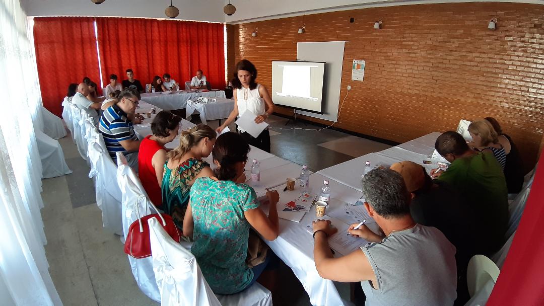 Read more about the article 100 de facilitatori, formaţi în cadrul proiectului „Împreună spunem STOP abandonului școlar”, implementat  de Crucea Roşie Dâmboviţa