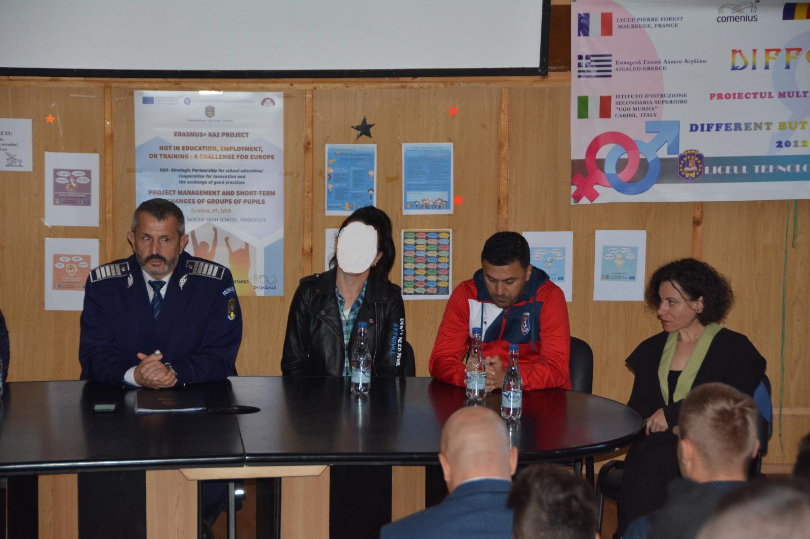 You are currently viewing Crucea Roşie  Dâmboviţa, a participat la prima acţiune  din cadrul Proiectului de prevenire a delincvenței juvenile “Dincolo de aparențe”
