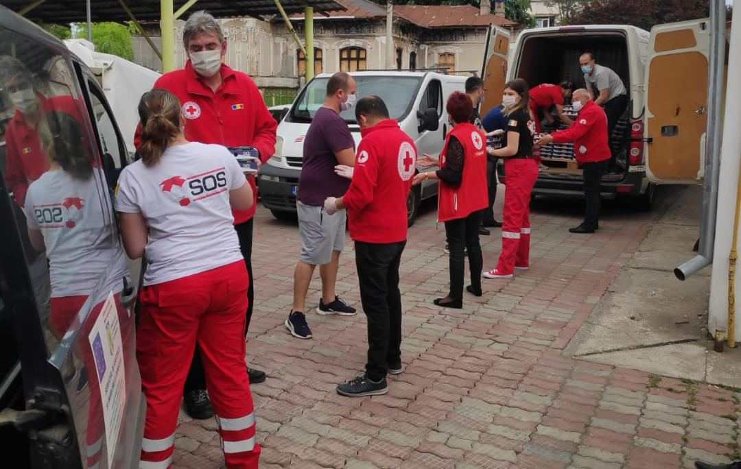 You are currently viewing Crucea Roșie Dâmbovița a primit o donație de 3 tone de produse lactate de la Firma Muller
